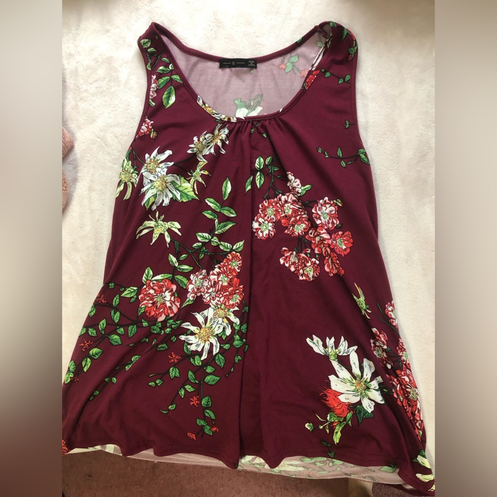 Women’s blouse size M